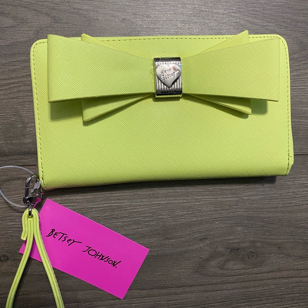 Betsy Johnson wristlet/wallet
